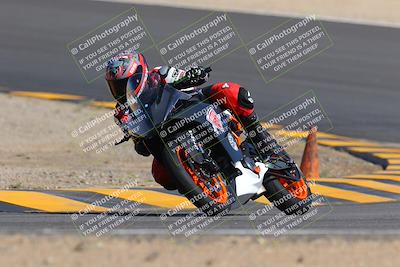 media/Oct-03-2022-Moto Forza (Mon) [[5f077a3730]]/Intermediate Group/Session 2 (Turn 10)/